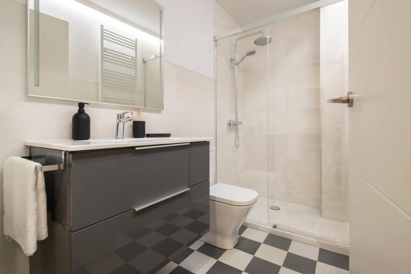 Precioso Apartamento Recien Reformado Pleno Centro Pamplona Exterior photo